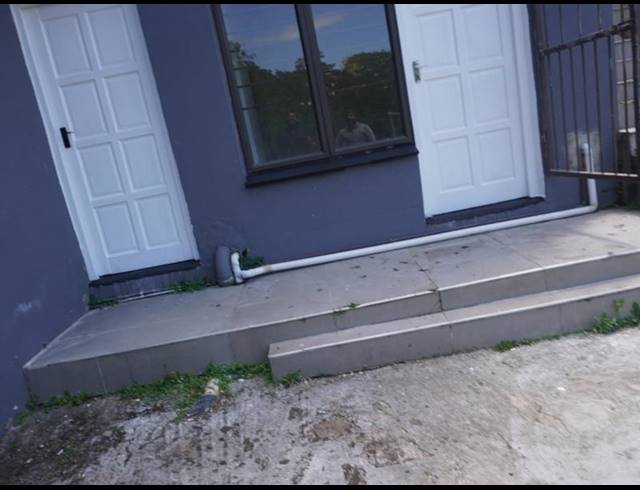 1 BEDROOM PROPERTY TO RENT IN BEREA WEST